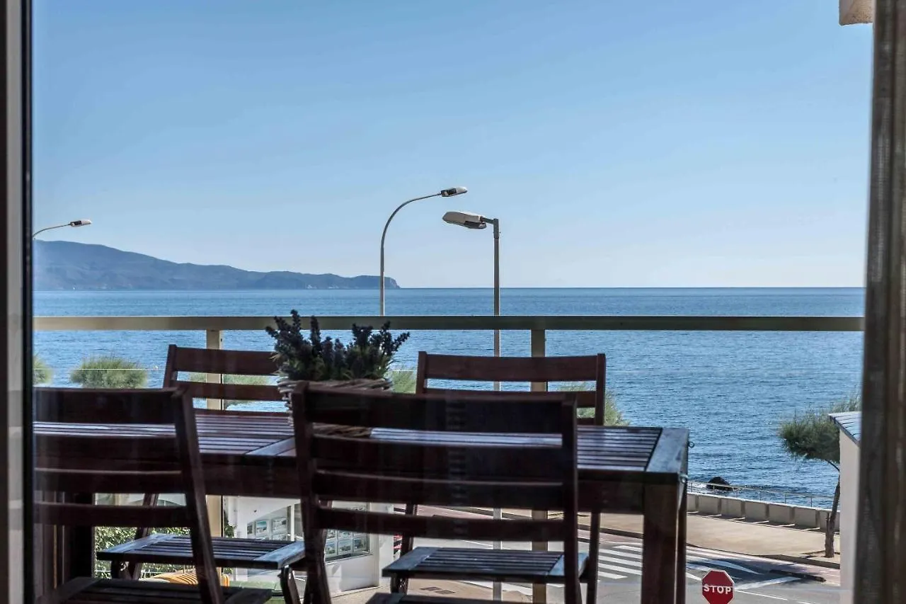 Primerisima Linea De Mar. Hutg 038644-53 L' Escala アパート
