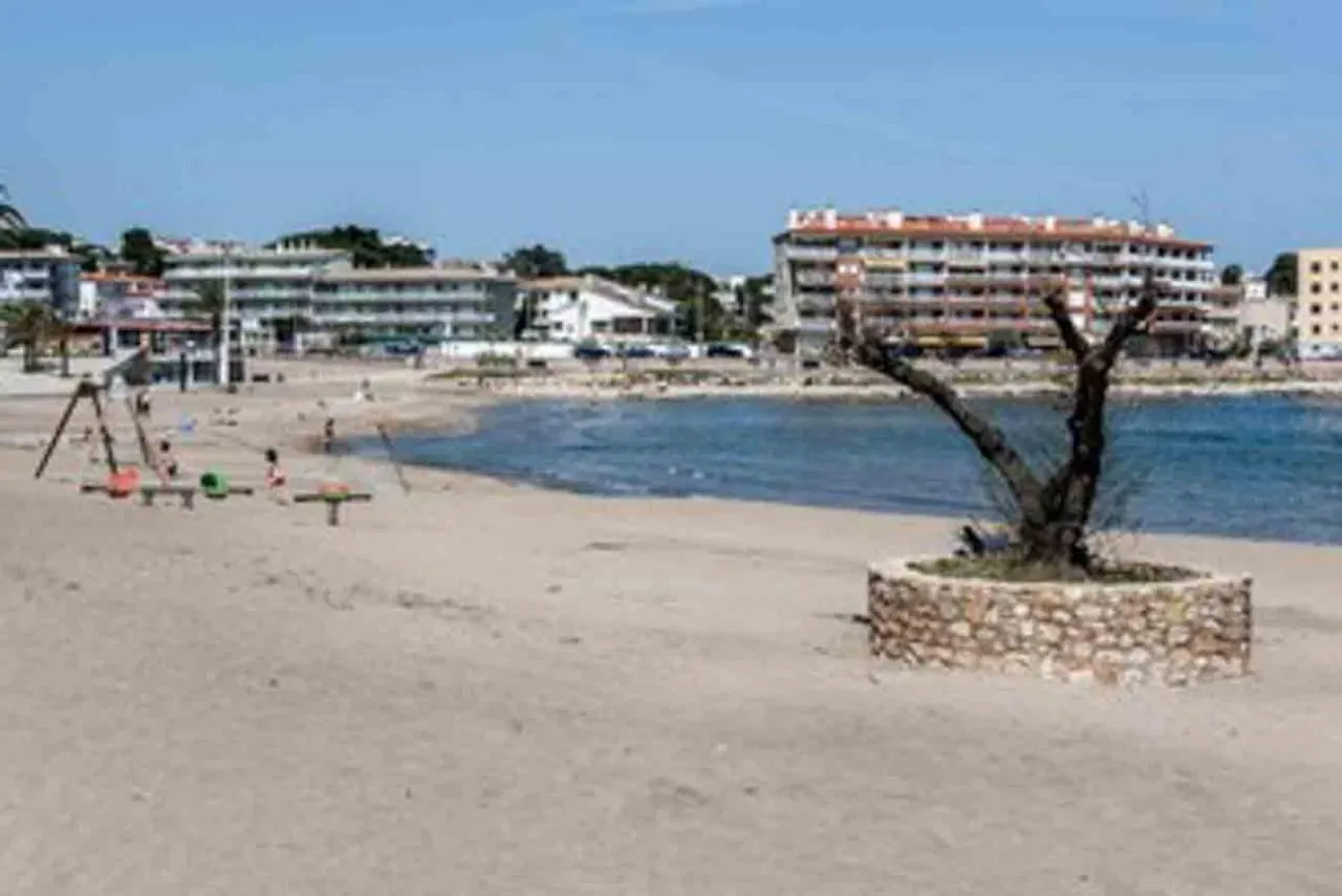 Primerisima Linea De Mar. Hutg 038644-53 L' Escala アパート